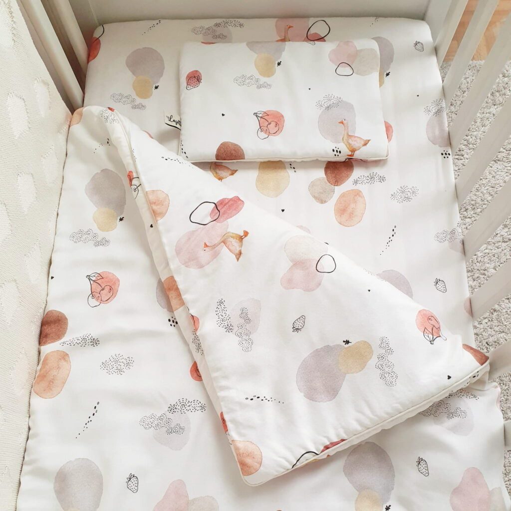 Pościel Goose niemowlęca w łóżeczku