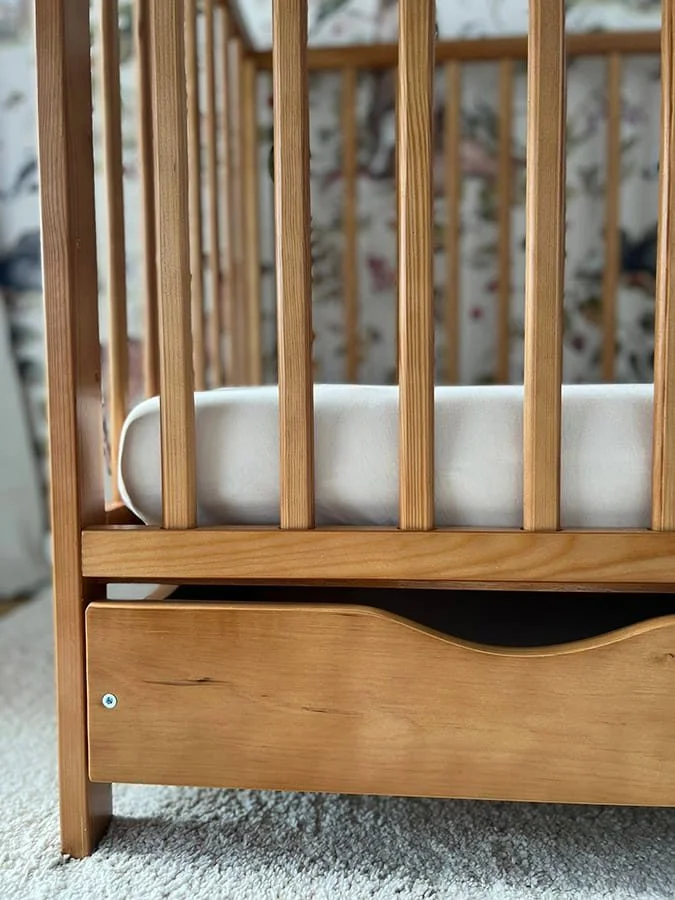 Drewniane łóżeczko/tapczan z szufladą MAGDA złoty dąb 120x60cm